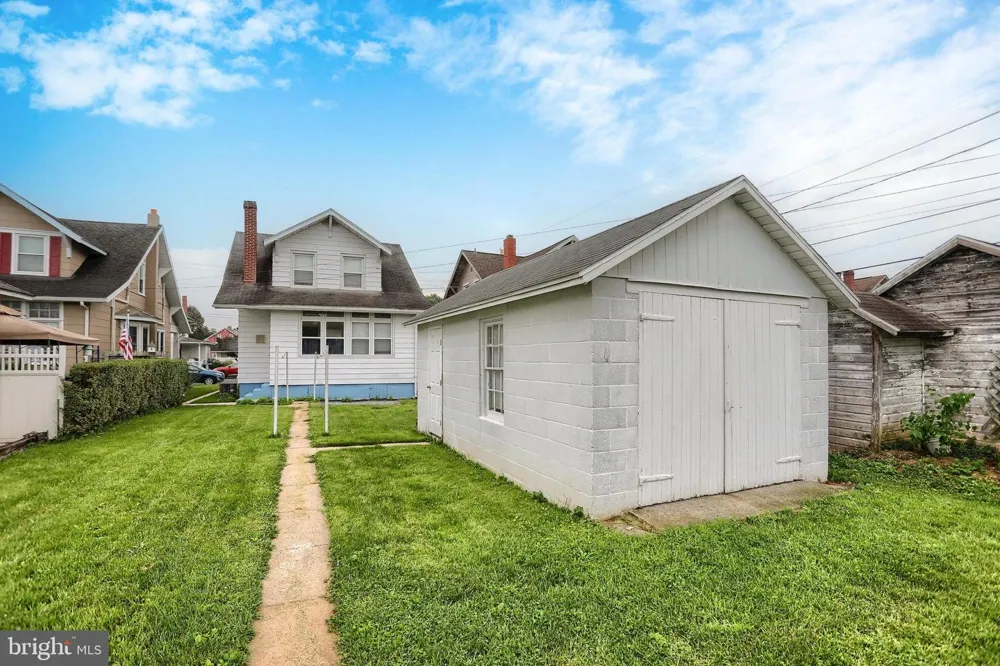 225 BROAD STREET Palmyra, PA 17078