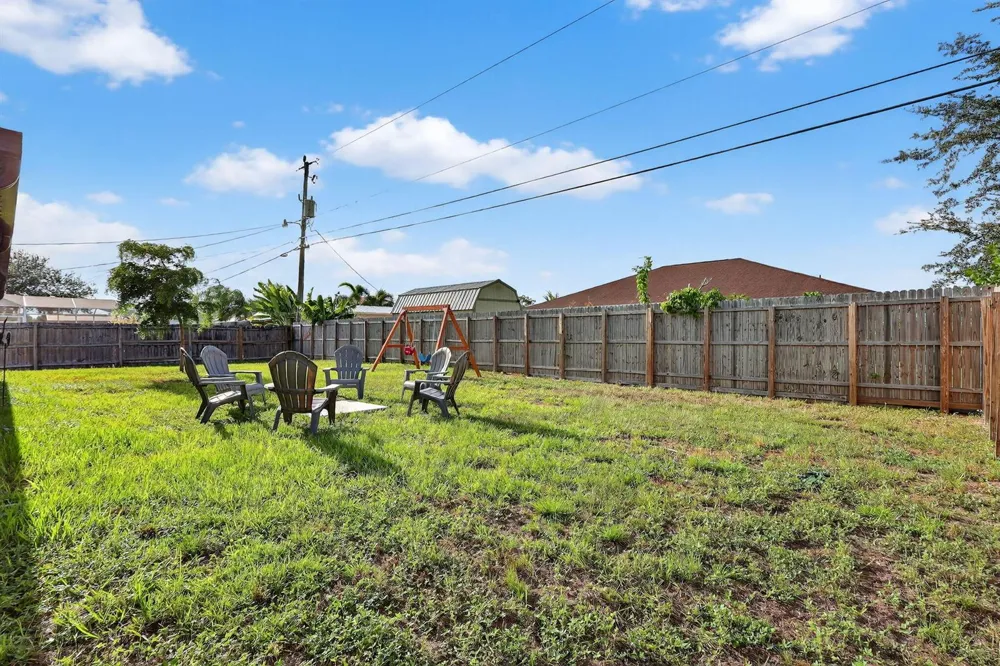 543 SW Kabot Avenue Port St. Lucie, FL 34953