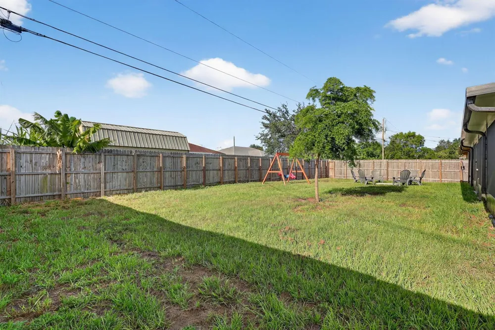 543 SW Kabot Avenue Port St. Lucie, FL 34953