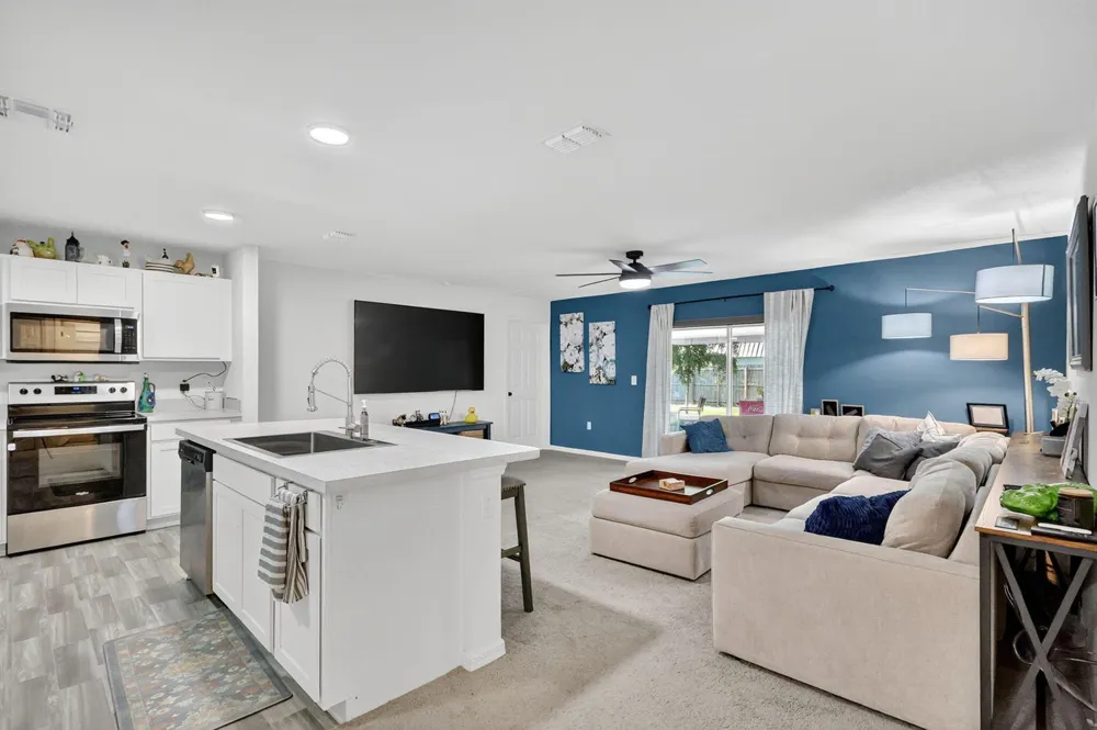 543 SW Kabot Avenue Port St. Lucie, FL 34953