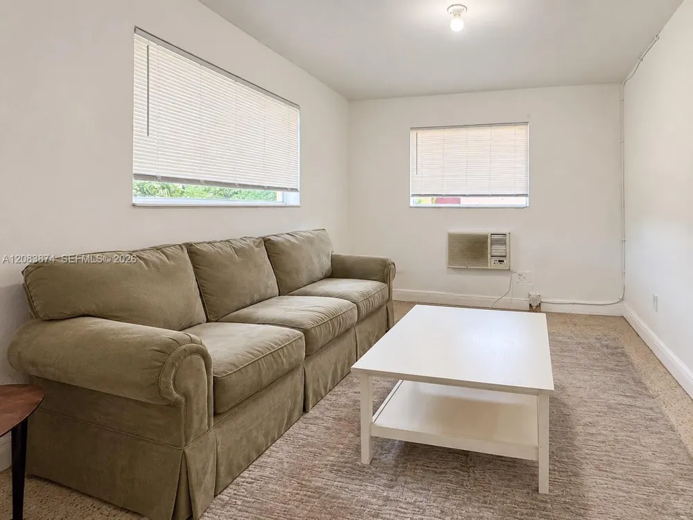 519 NW 23rd Ave Fort Lauderdale, FL 33311