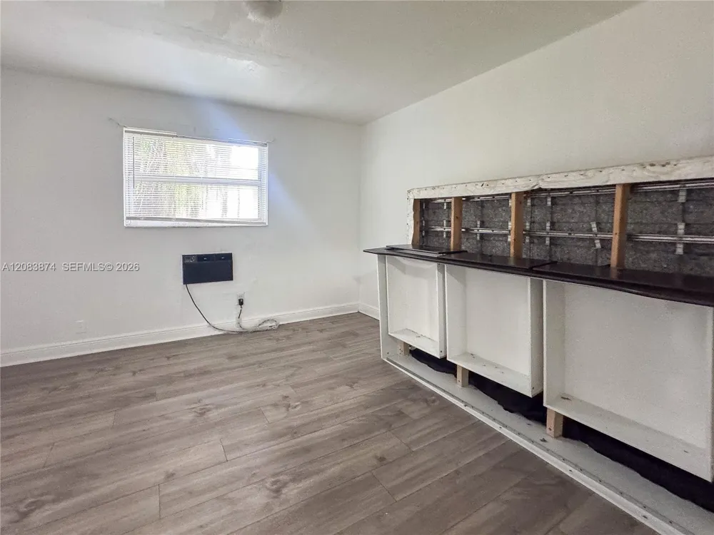519 NW 23rd Ave Fort Lauderdale, FL 33311
