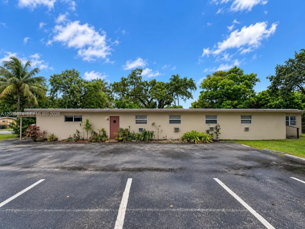 519 NW 23rd Ave Fort Lauderdale, FL 33311