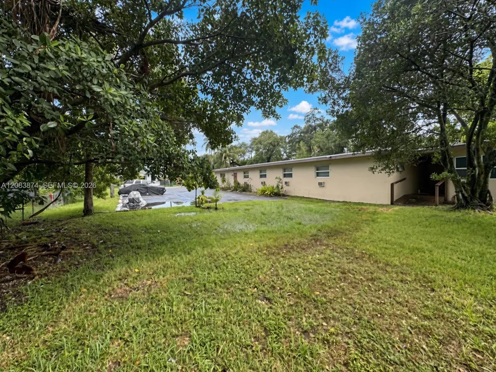 519 NW 23rd Ave Fort Lauderdale, FL 33311