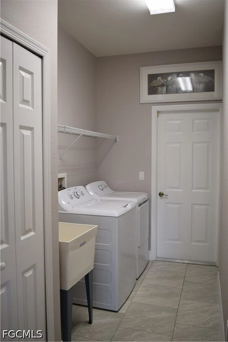 Ashley Court Naples, FL 34116