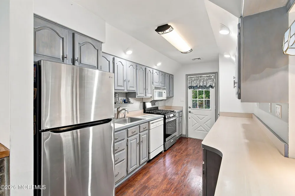 1316 Sylvania Place Forked River, NJ 08731
