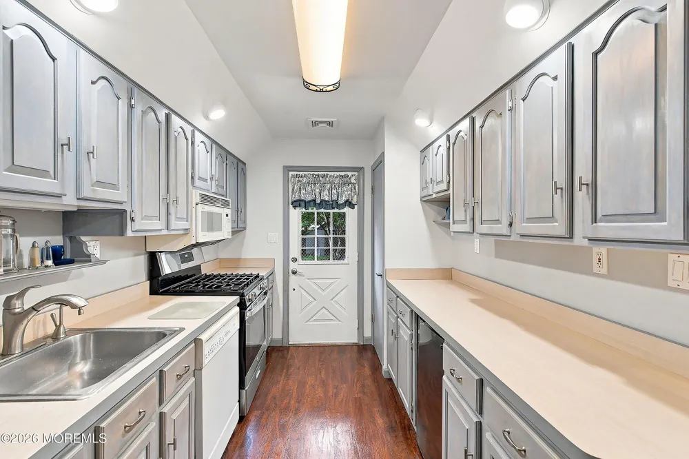 1316 Sylvania Place Forked River, NJ 08731