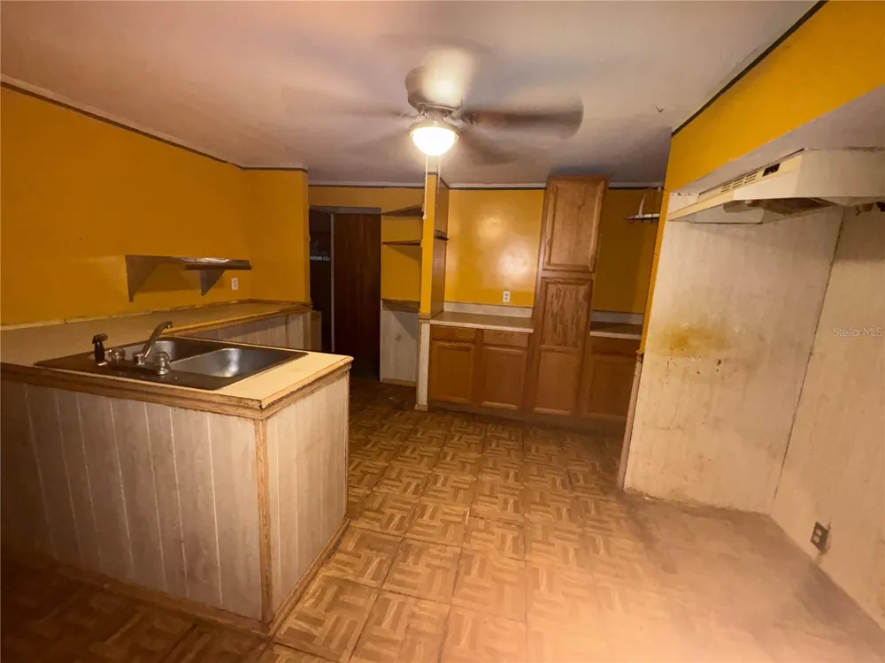 1212 10TH STREET Daytona Beach, FL 32117