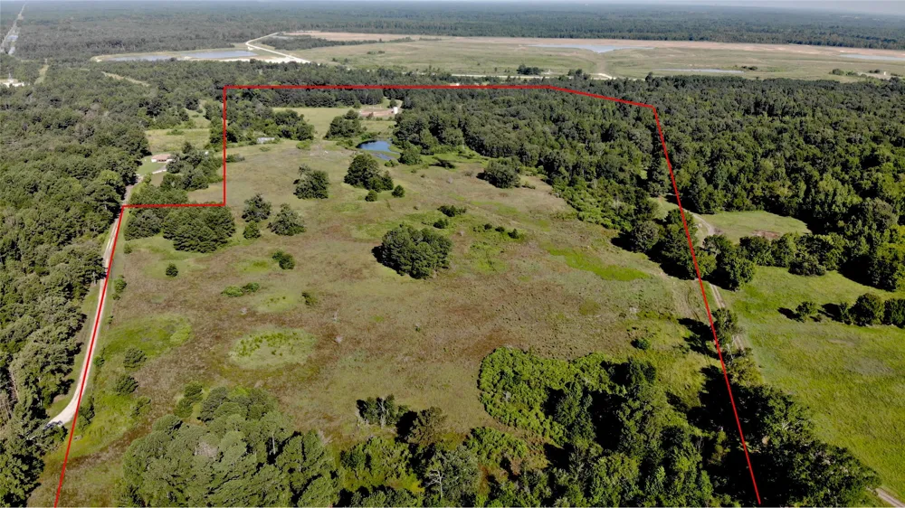 333 County Road 3092 De Berry, TX 75639