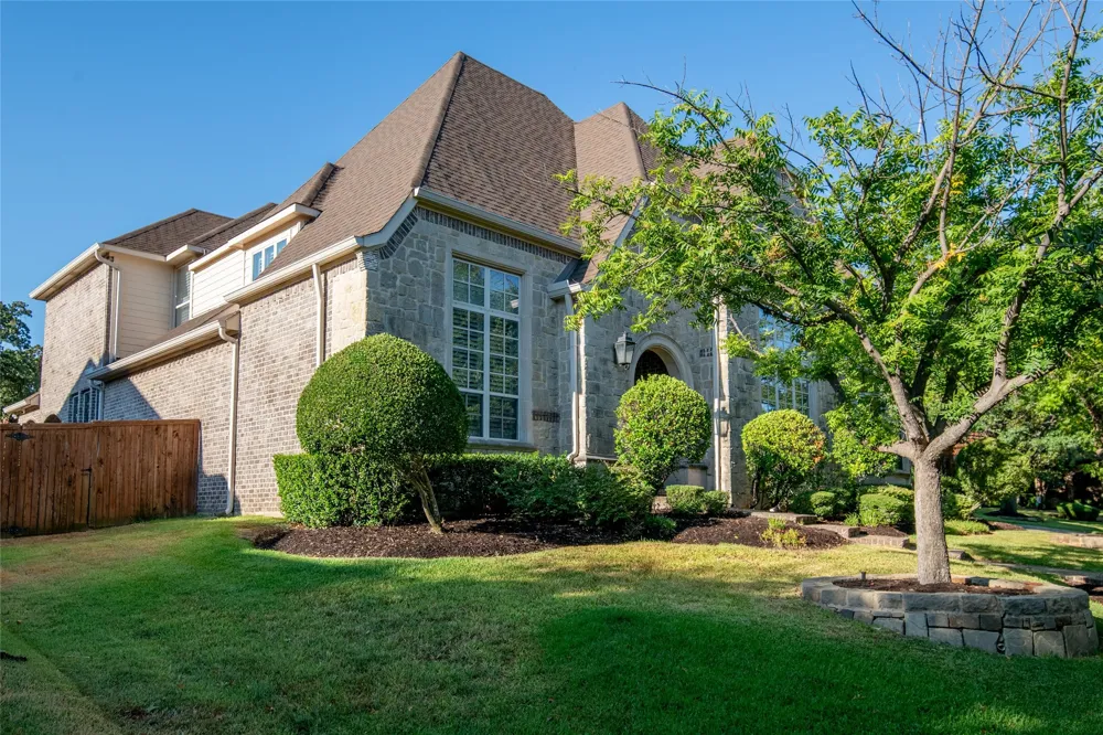 5009 Glenshire Drive Flower Mound, TX 75028