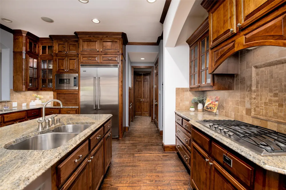 5009 Glenshire Drive Flower Mound, TX 75028