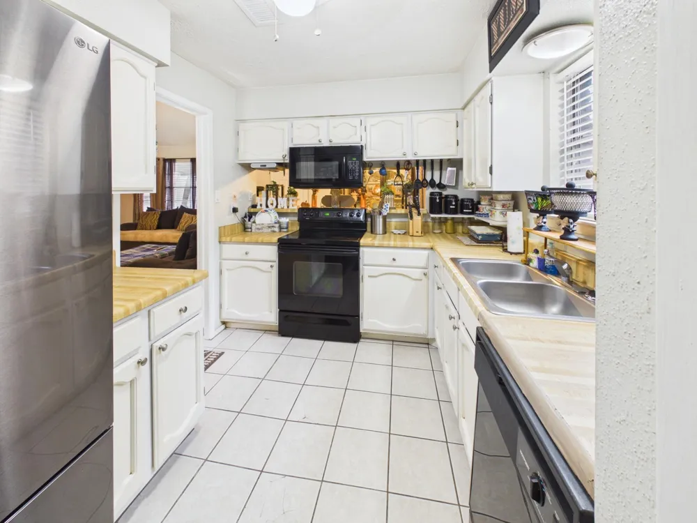 5807 Walnutgate Drive Spring, TX 77373