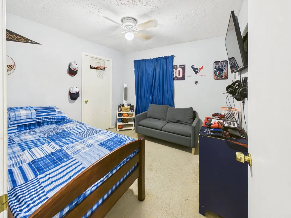 5807 Walnutgate Drive Spring, TX 77373