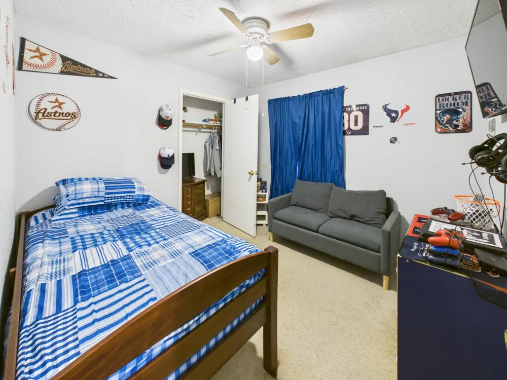 5807 Walnutgate Drive Spring, TX 77373