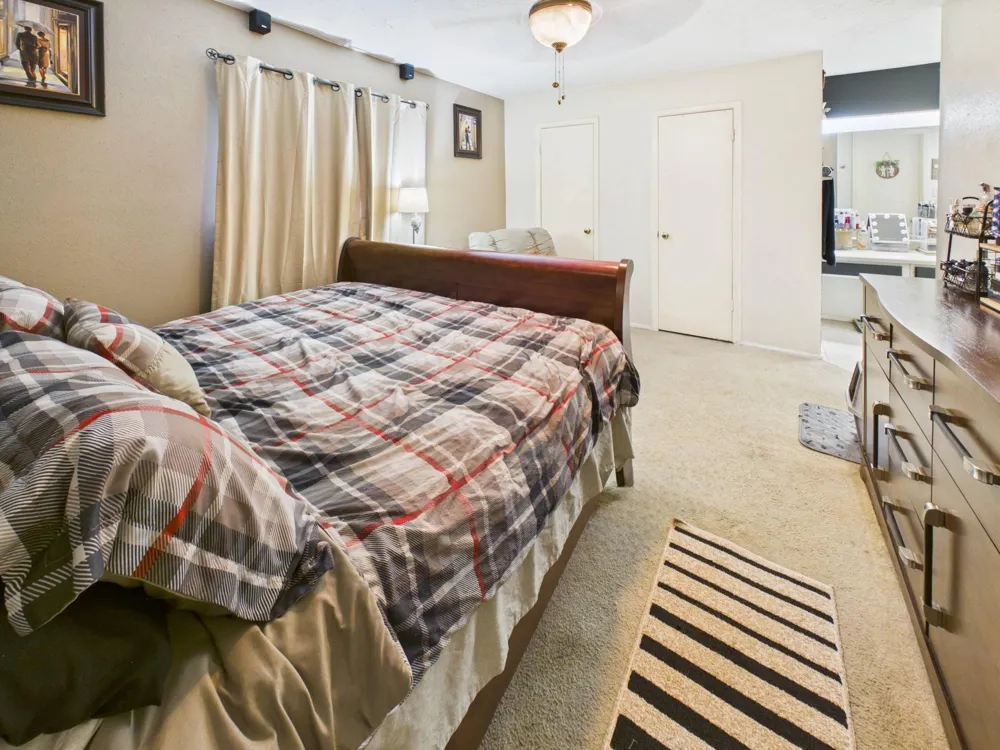 5807 Walnutgate Drive Spring, TX 77373