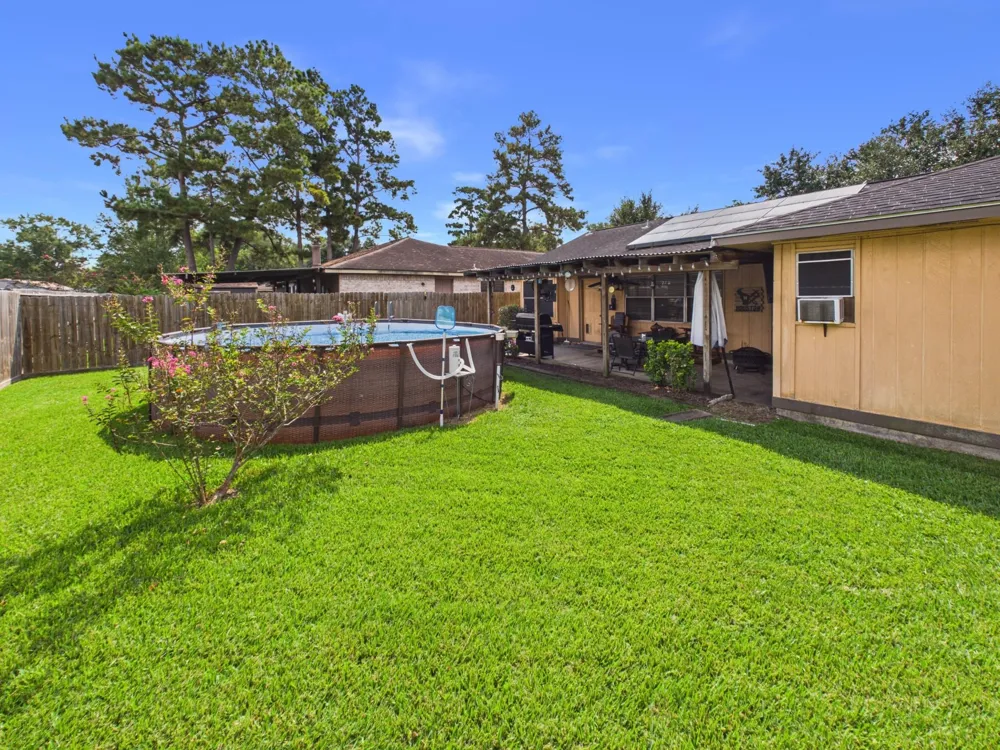 5807 Walnutgate Drive Spring, TX 77373