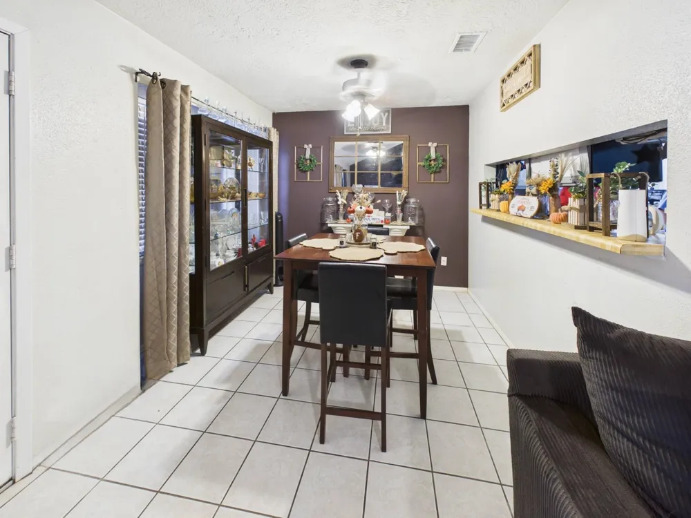5807 Walnutgate Drive Spring, TX 77373