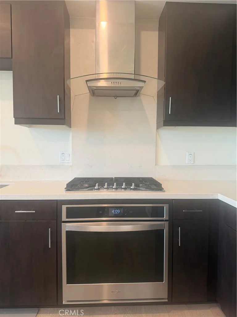 1542 Nolita Irvine, CA 92612