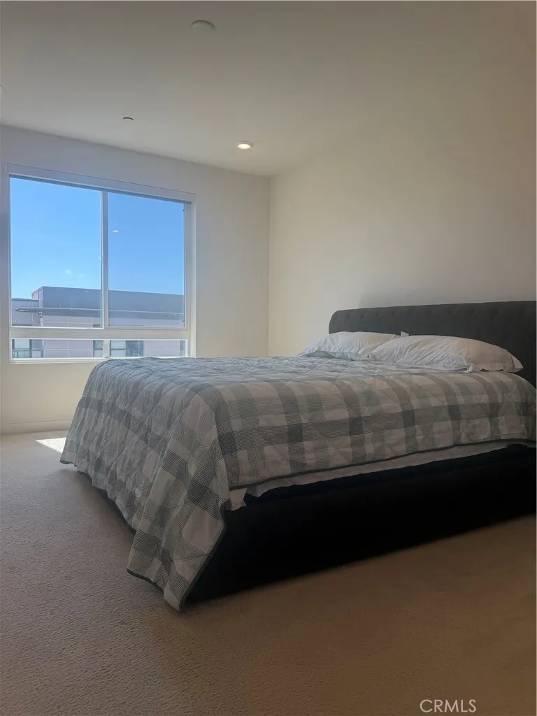 1542 Nolita Irvine, CA 92612