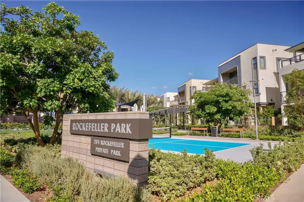 1542 Nolita Irvine, CA 92612