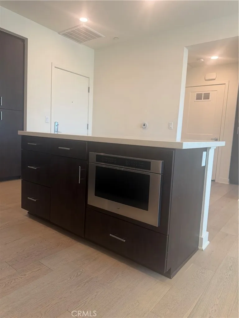 1542 Nolita Irvine, CA 92612