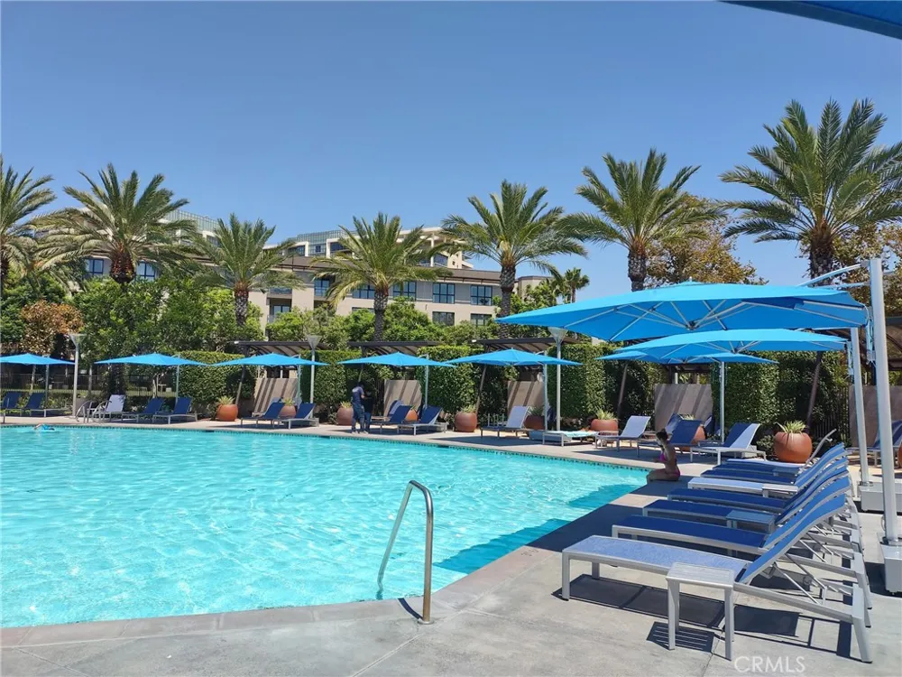 1542 Nolita Irvine, CA 92612