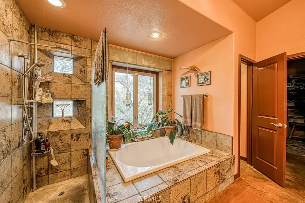 41810 Road 406 Coarsegold, CA 93614
