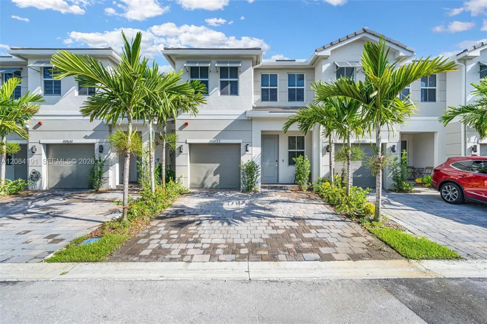 17033 SW 1st St #1 Pembroke Pines, FL 33027