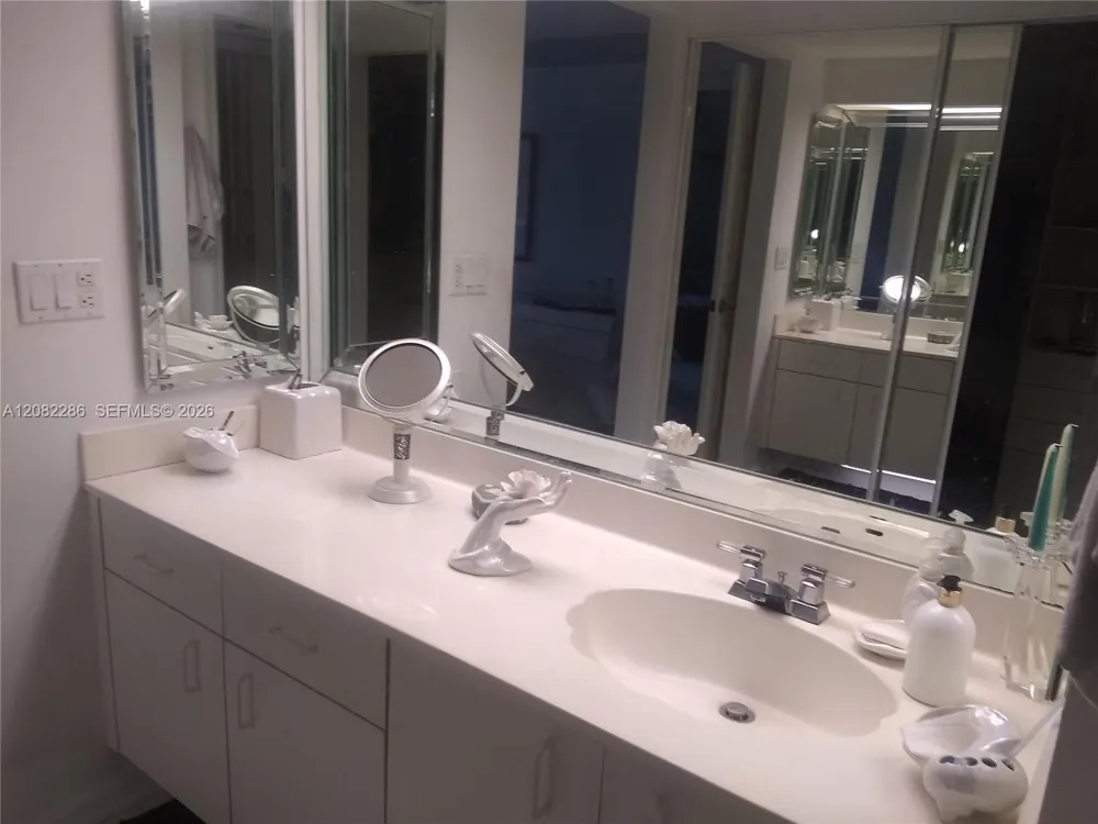7464 Trent Dr #309 Tamarac, FL 33321