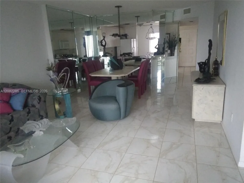 7464 Trent Dr #309 Tamarac, FL 33321