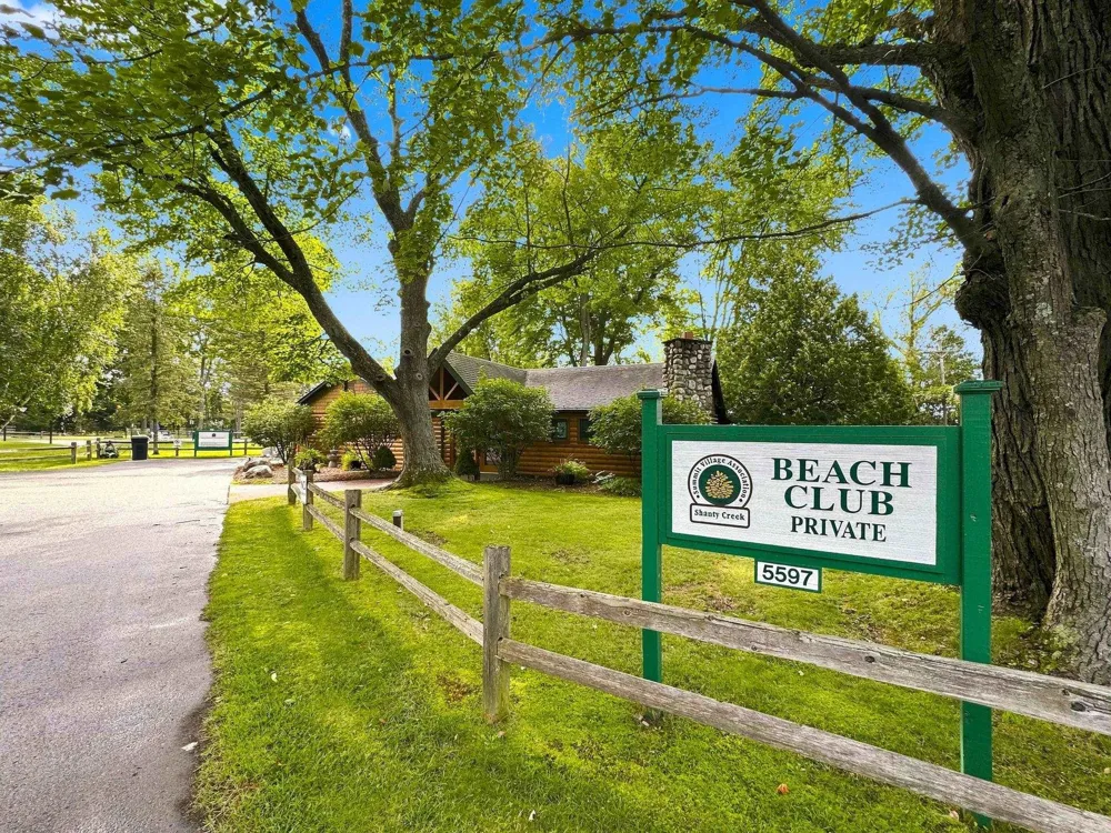 3917 Deskin Drive Kearney Township, MI 49615