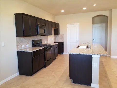 2880 Donnell Drive #103