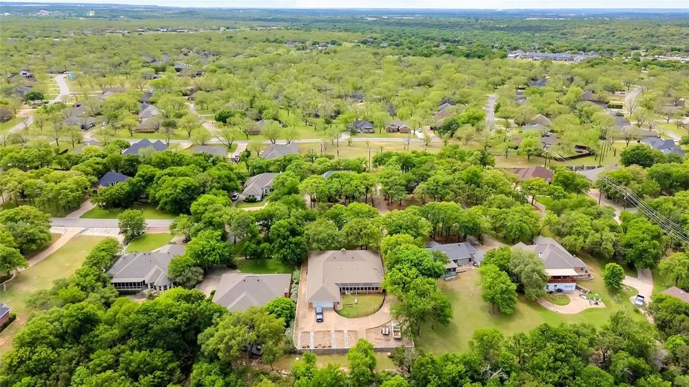 6212 Westover Drive Granbury, TX 76049