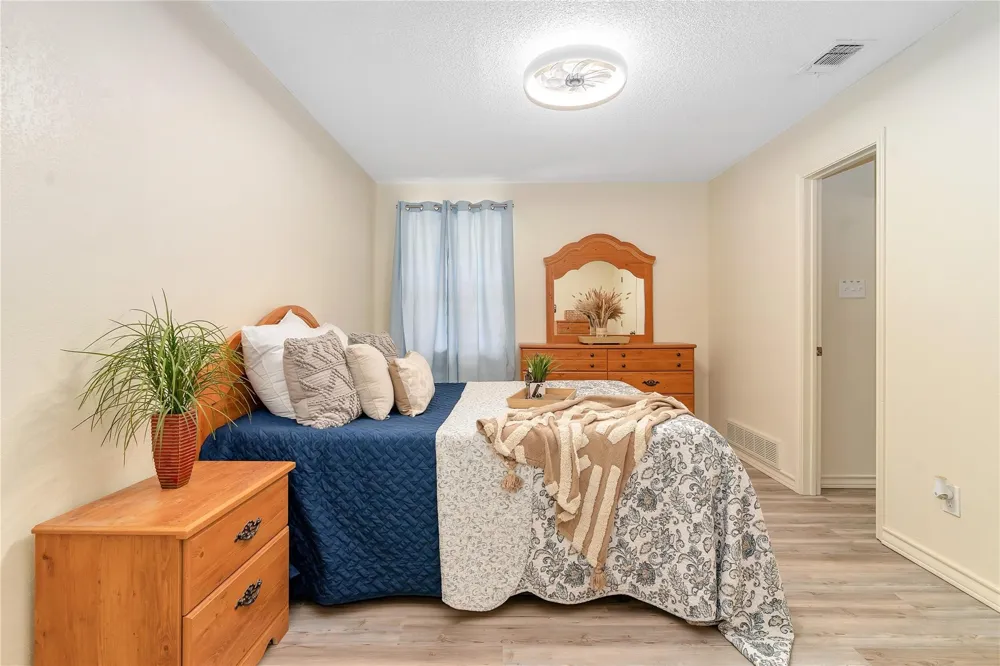 6212 Westover Drive Granbury, TX 76049
