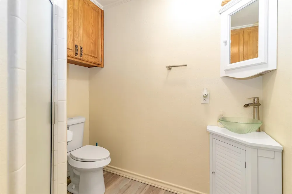 6212 Westover Drive Granbury, TX 76049