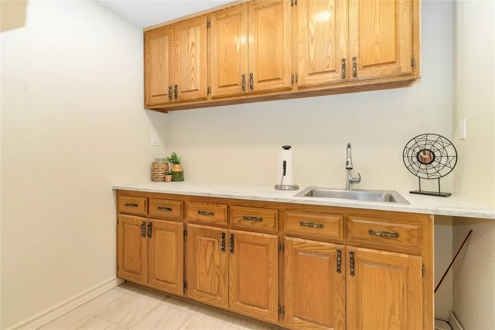 6212 Westover Drive Granbury, TX 76049