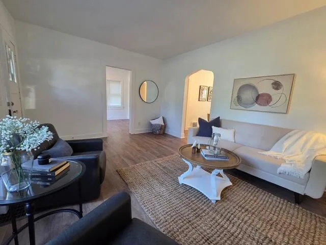 6245 Parkview Avenue Kalamazoo, MI 49009