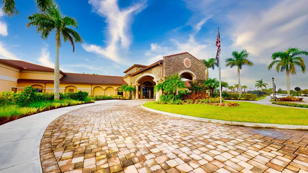 9727 SW CHESTWOOD AVENUE Port St. Lucie, FL 34987