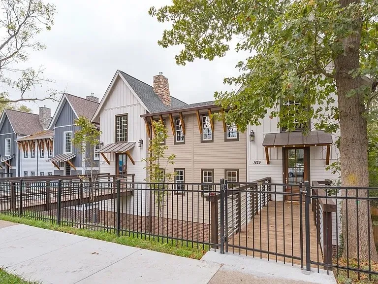 1429 Shelby Ave Nashville, TN 37206