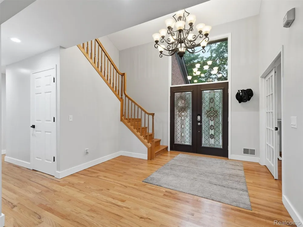 4700 Botany Glen Commerce Charter Township, MI 48382