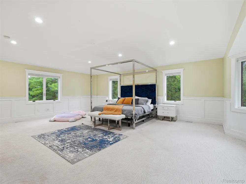 4700 Botany Glen Commerce Charter Township, MI 48382