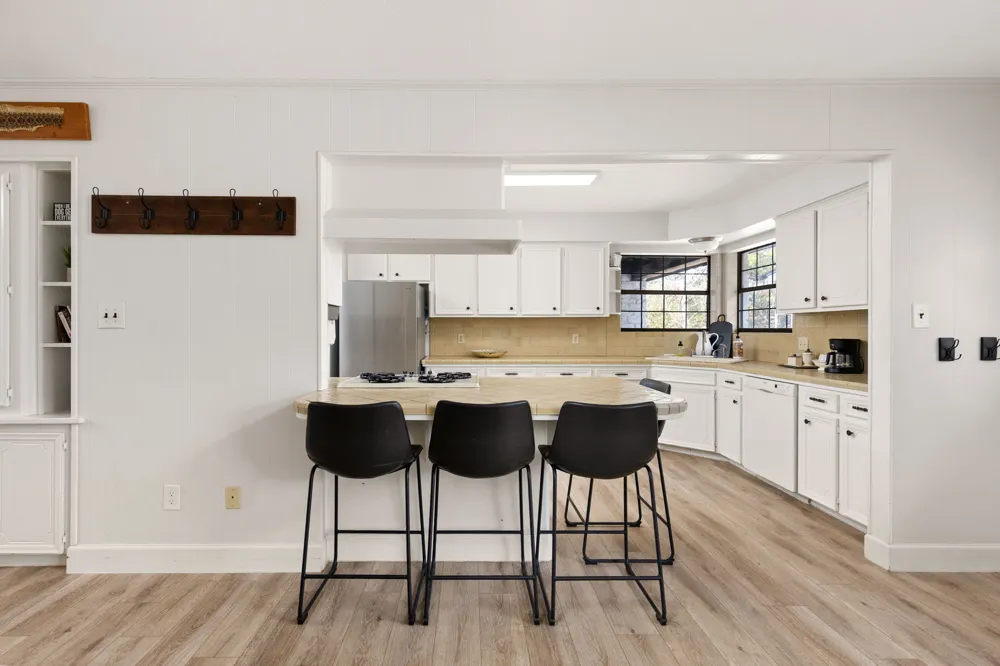 196 Willy Road Bastrop, TX 78602