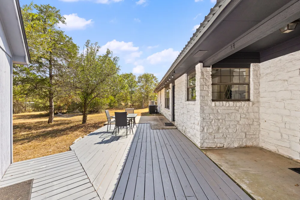 196 Willy Road Bastrop, TX 78602