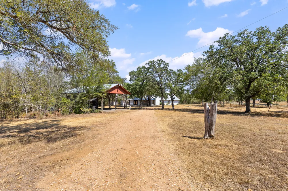 196 Willy Road Bastrop, TX 78602