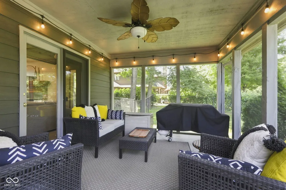 4510 Runyon Deer Lane Greenwood, IN 46142