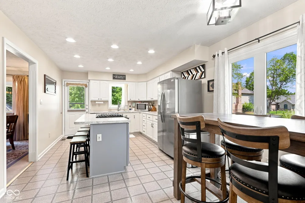 4510 Runyon Deer Lane Greenwood, IN 46142