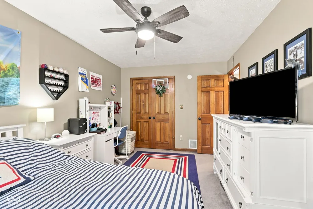 4510 Runyon Deer Lane Greenwood, IN 46142