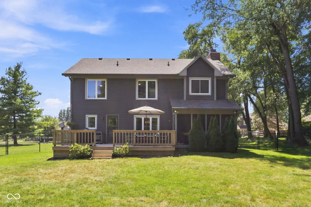 4510 Runyon Deer Lane Greenwood, IN 46142