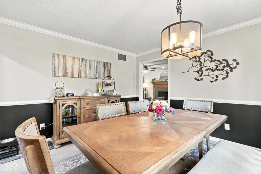 4510 Runyon Deer Lane Greenwood, IN 46142