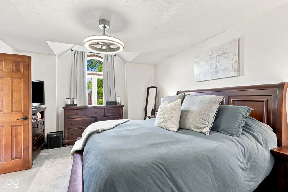 4510 Runyon Deer Lane Greenwood, IN 46142